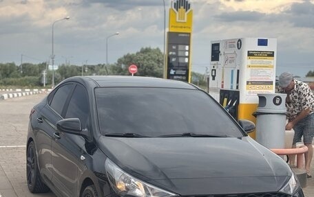 Hyundai Solaris II рестайлинг, 2021 год, 1 650 000 рублей, 2 фотография