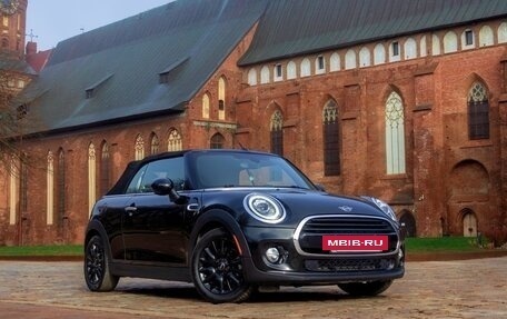 MINI Cabrio, 2018 год, 1 900 000 рублей, 5 фотография