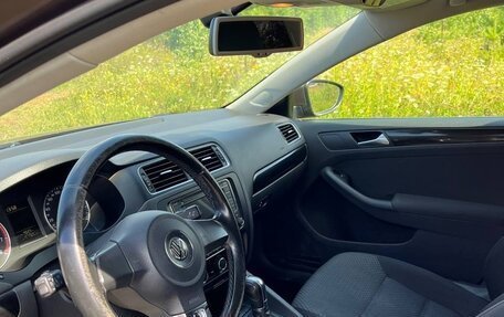 Volkswagen Jetta VI, 2011 год, 815 000 рублей, 14 фотография