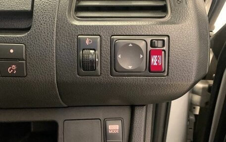 Nissan Serena IV, 2012 год, 1 200 000 рублей, 19 фотография
