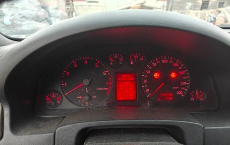 Audi A6, 1998 год, 350 000 рублей, 11 фотография