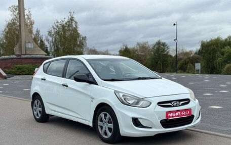 Hyundai Solaris II рестайлинг, 2014 год, 925 000 рублей, 2 фотография