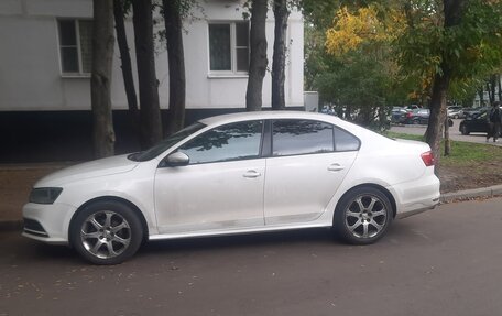 Volkswagen Jetta VI, 2015 год, 1 150 000 рублей, 2 фотография