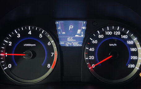 Hyundai Solaris II рестайлинг, 2014 год, 890 000 рублей, 16 фотография