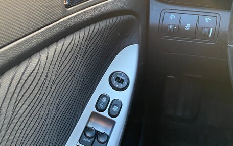 Hyundai Solaris II рестайлинг, 2012 год, 930 000 рублей, 17 фотография