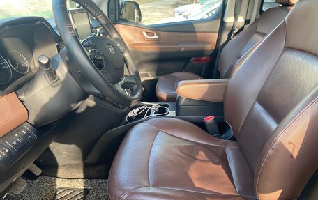 Hyundai Grand Starex Grand Starex I рестайлинг 2, 2019 год, 3 600 000 рублей, 10 фотография