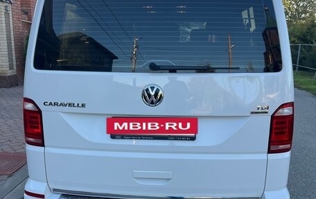 Volkswagen Caravelle T6 рестайлинг, 2017 год, 3 200 000 рублей, 7 фотография
