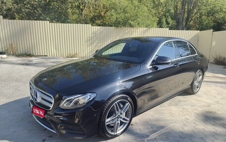 Mercedes-Benz E-Класс, 2019 год, 4 300 000 рублей, 1 фотография