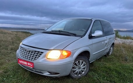 Chrysler Voyager IV, 2001 год, 225 000 рублей, 2 фотография
