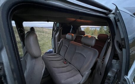 Chrysler Voyager IV, 2001 год, 225 000 рублей, 13 фотография
