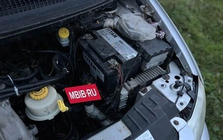 Chrysler Voyager IV, 2001 год, 225 000 рублей, 21 фотография