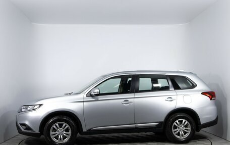 Mitsubishi Outlander III рестайлинг 3, 2021 год, 2 420 000 рублей, 9 фотография