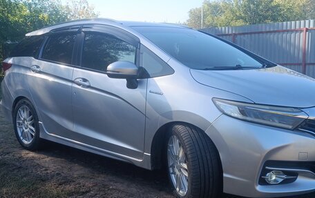 Honda Shuttle II, 2015 год, 1 600 000 рублей, 2 фотография