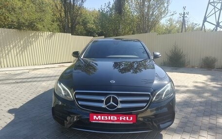 Mercedes-Benz E-Класс, 2019 год, 4 300 000 рублей, 5 фотография