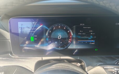 Mercedes-Benz E-Класс, 2019 год, 4 300 000 рублей, 11 фотография