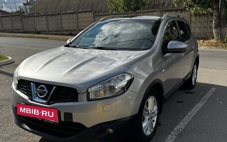Nissan Qashqai+2 I, 2011 год, 1 600 000 рублей, 2 фотография