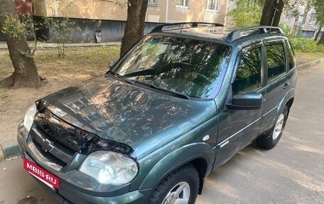Chevrolet Niva I рестайлинг, 2013 год, 590 000 рублей, 3 фотография