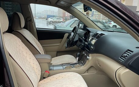 Toyota Highlander III, 2010 год, 1 635 000 рублей, 15 фотография