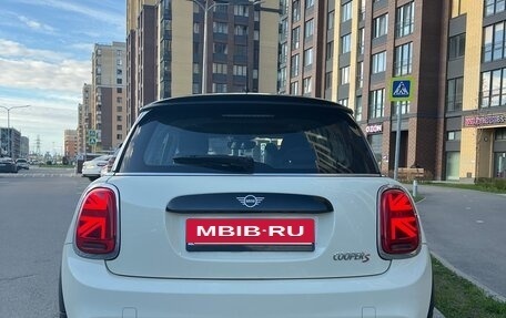 MINI Hatch, 2019 год, 2 350 000 рублей, 4 фотография