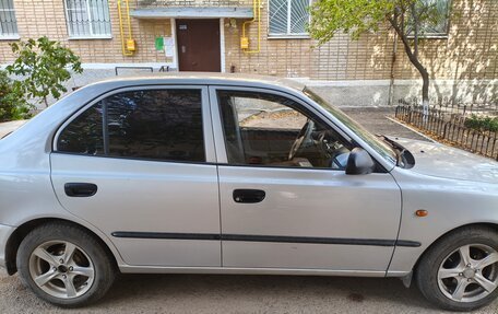 Hyundai Accent II, 2005 год, 400 000 рублей, 3 фотография