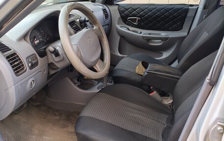 Hyundai Accent II, 2005 год, 400 000 рублей, 10 фотография