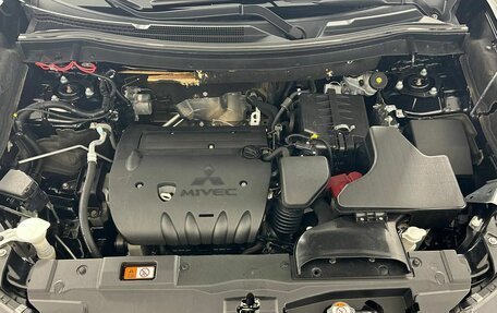 Mitsubishi Outlander III рестайлинг 3, 2018 год, 2 100 000 рублей, 19 фотография
