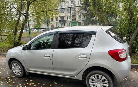 Renault Sandero II рестайлинг, 2017 год, 670 000 рублей, 2 фотография
