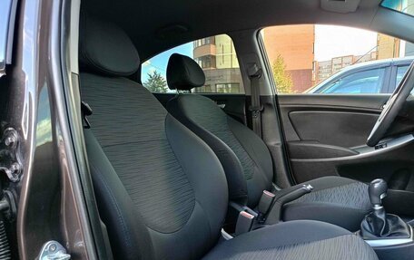 Hyundai Solaris II рестайлинг, 2016 год, 884 700 рублей, 15 фотография
