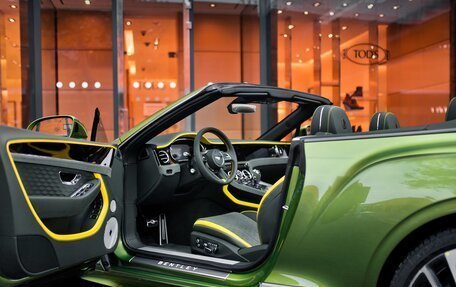 Bentley Continental GT, 2024 год, 61 500 000 рублей, 15 фотография