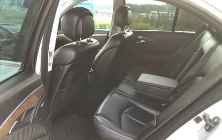 Mercedes-Benz E-Класс, 2007 год, 1 100 000 рублей, 10 фотография