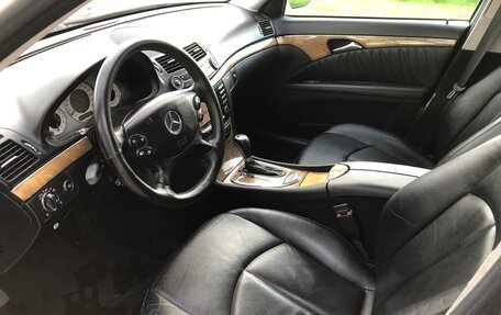 Mercedes-Benz E-Класс, 2007 год, 1 100 000 рублей, 8 фотография