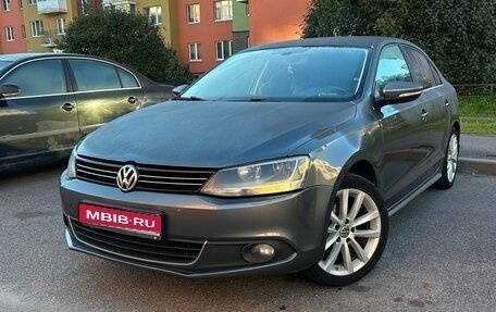 Volkswagen Jetta VI, 2012 год, 850 000 рублей, 1 фотография