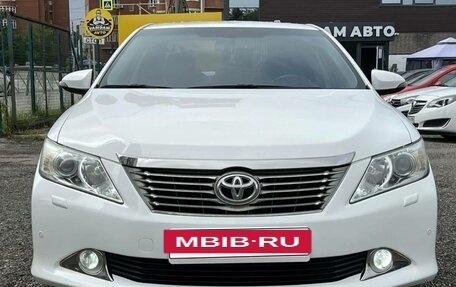 Toyota Camry, 2012 год, 1 740 000 рублей, 4 фотография