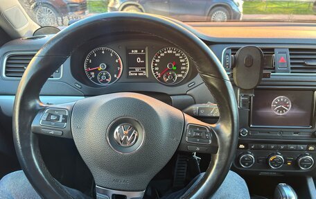 Volkswagen Jetta VI, 2012 год, 850 000 рублей, 5 фотография