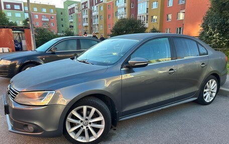 Volkswagen Jetta VI, 2012 год, 850 000 рублей, 2 фотография