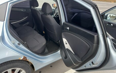 Hyundai Solaris II рестайлинг, 2011 год, 490 000 рублей, 11 фотография