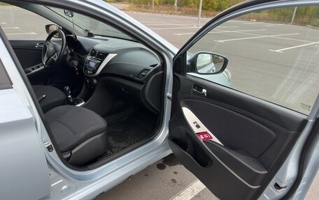 Hyundai Solaris II рестайлинг, 2011 год, 490 000 рублей, 10 фотография
