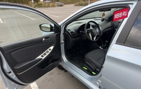 Hyundai Solaris II рестайлинг, 2011 год, 490 000 рублей, 12 фотография