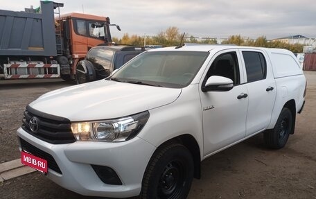 Toyota Hilux VIII, 2016 год, 2 230 000 рублей, 1 фотография