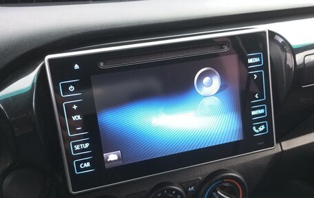 Toyota Hilux VIII, 2016 год, 2 230 000 рублей, 17 фотография