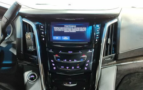 Cadillac Escalade IV, 2016 год, 5 580 000 рублей, 15 фотография