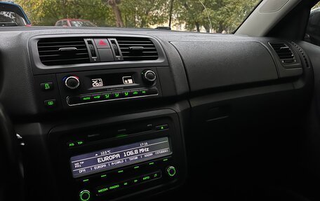 Skoda Fabia II, 2010 год, 610 000 рублей, 10 фотография