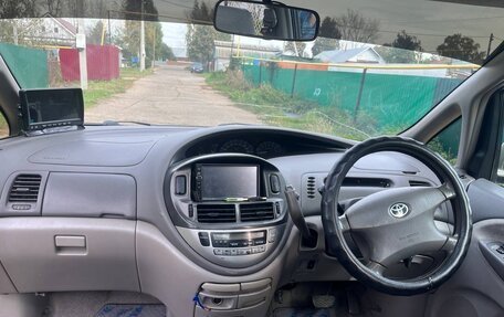Toyota Estima III рестайлинг -2, 2000 год, 750 000 рублей, 4 фотография