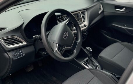 Hyundai Solaris II рестайлинг, 2021 год, 1 200 000 рублей, 12 фотография