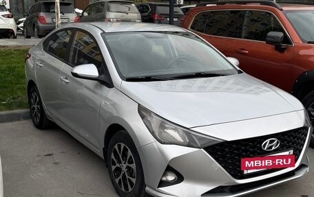 Hyundai Solaris II рестайлинг, 2021 год, 1 200 000 рублей, 3 фотография
