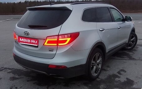 Hyundai Santa Fe III рестайлинг, 2013 год, 1 800 000 рублей, 4 фотография