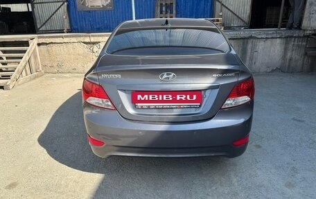 Hyundai Solaris II рестайлинг, 2011 год, 550 000 рублей, 10 фотография