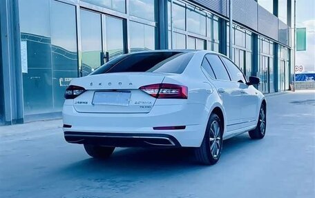 Skoda Octavia, 2022 год, 1 300 000 рублей, 4 фотография