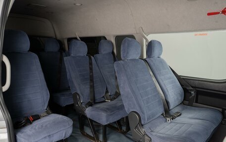 Toyota HiAce H200, 2014 год, 2 749 000 рублей, 8 фотография