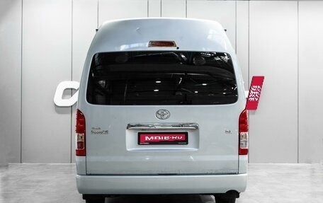 Toyota HiAce H200, 2014 год, 2 749 000 рублей, 4 фотография